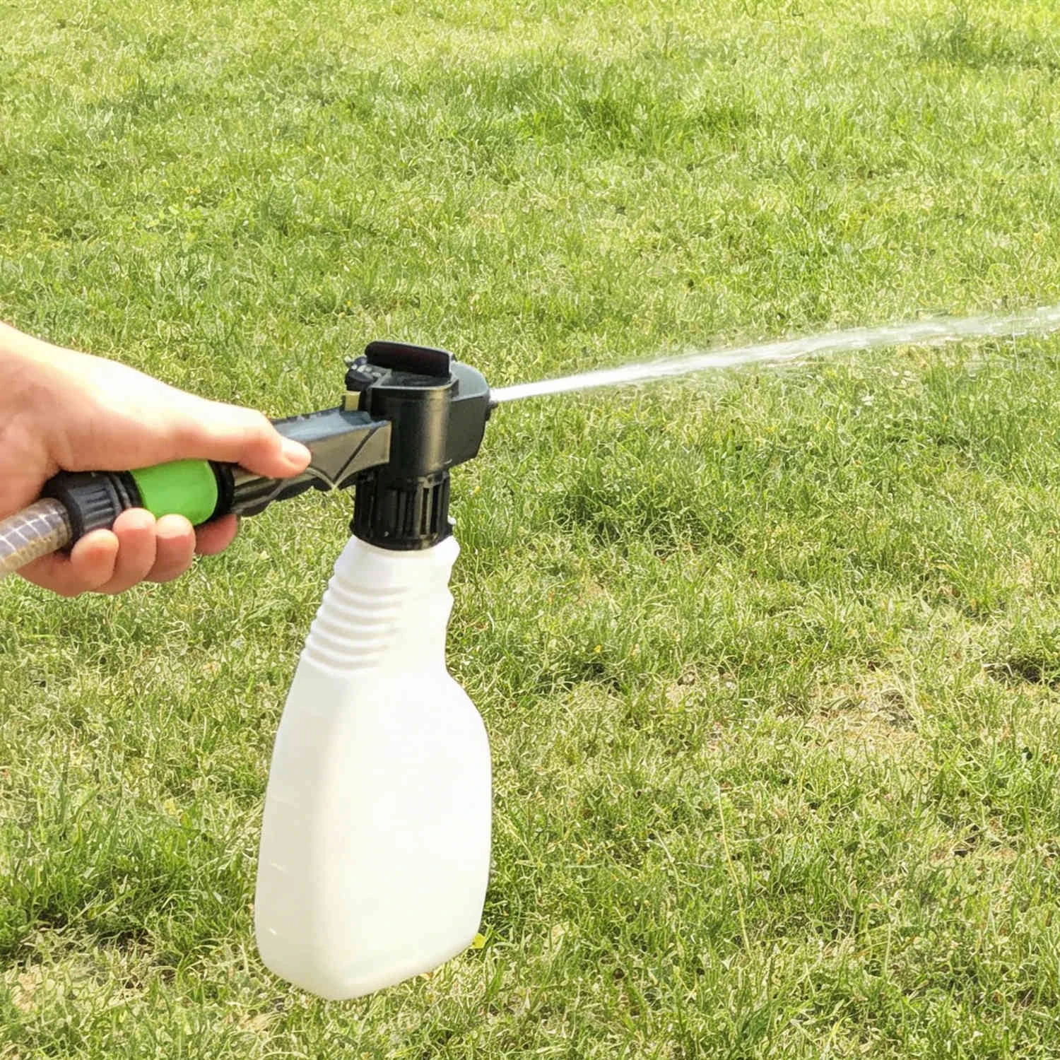Rociador de extremo de manguera ajustable con rociador de ventilador para control de plagas, fertilizaci&oacute;n y limpieza